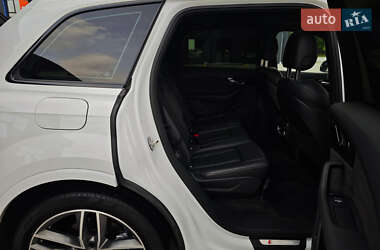 Внедорожник / Кроссовер Audi Q7 2016 в 