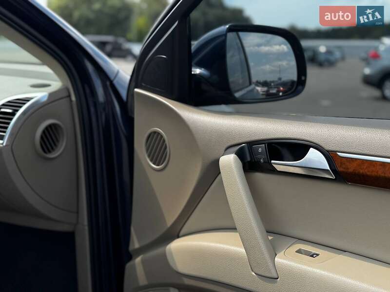 Позашляховик / Кросовер Audi Q7 2013 в Києві