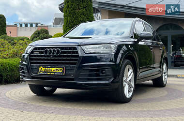 Внедорожник / Кроссовер Audi Q7 2017 в 
