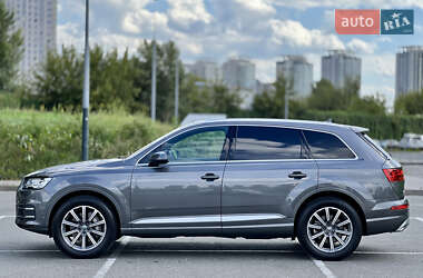 Внедорожник / Кроссовер Audi Q7 2019 в 