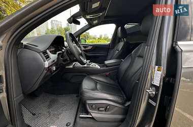Внедорожник / Кроссовер Audi Q7 2019 в 