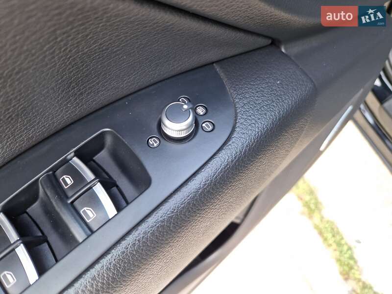 Внедорожник / Кроссовер Audi Q7 2015 в Днепре