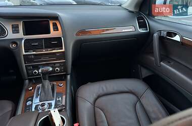 Позашляховик / Кросовер Audi Q7 2015 в 