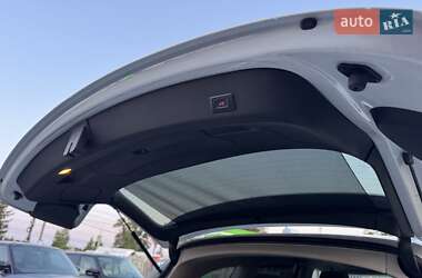 Позашляховик / Кросовер Audi Q7 2015 в 