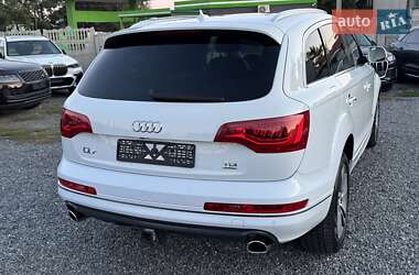 Позашляховик / Кросовер Audi Q7 2015 в 