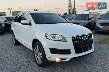Позашляховик / Кросовер Audi Q7 2015 в 