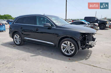 Позашляховик / Кросовер Audi Q7 2020 в Києві