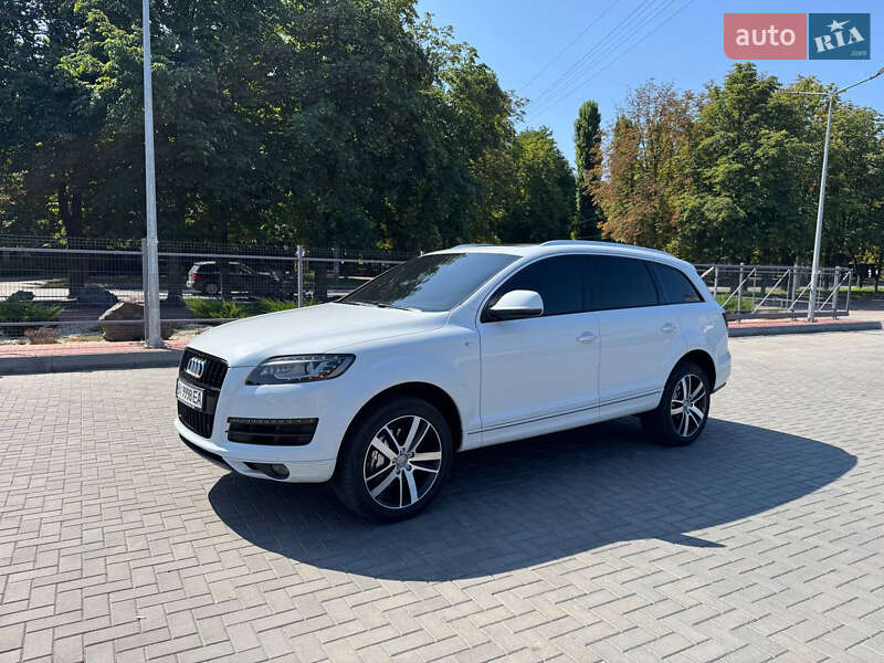 Внедорожник / Кроссовер Audi Q7 2013 в Кременчуге