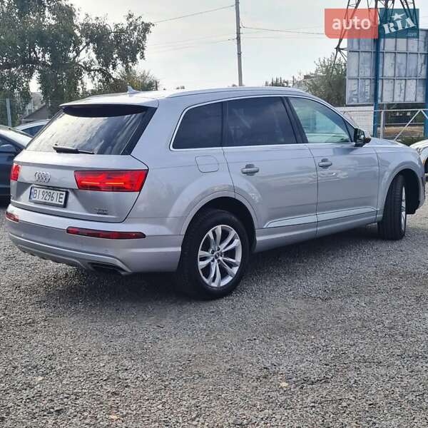 Позашляховик / Кросовер Audi Q7 2017 в Кременчуці