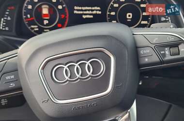 Внедорожник / Кроссовер Audi Q7 2017 в 