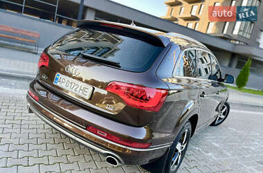 Внедорожник / Кроссовер Audi Q7 2012 в 