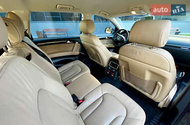 Внедорожник / Кроссовер Audi Q7 2012 в 