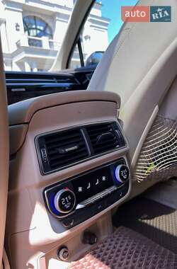 Внедорожник / Кроссовер Audi Q7 2017 в 