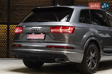Внедорожник / Кроссовер Audi Q7 2017 в Луцке