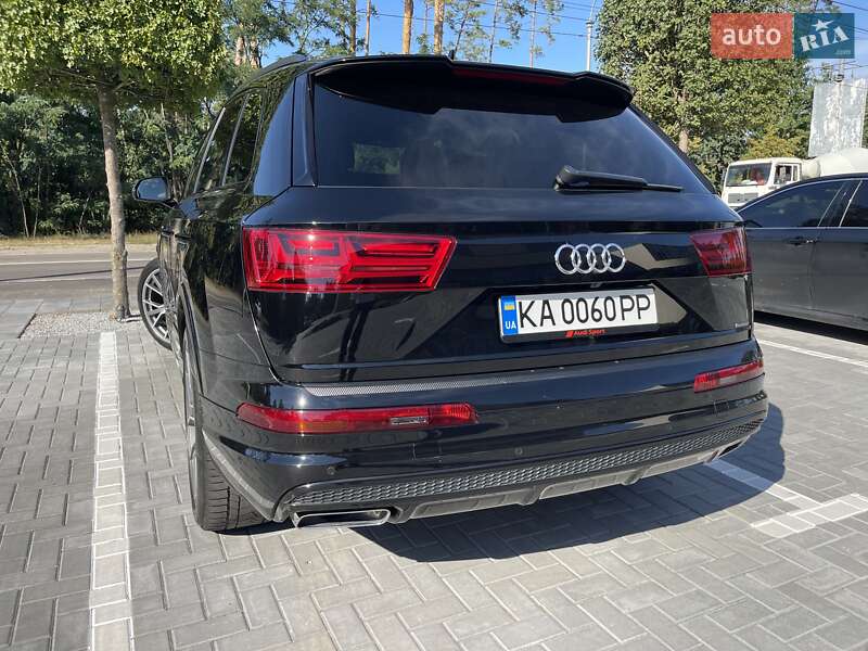 Внедорожник / Кроссовер Audi Q7 2017 в Киеве