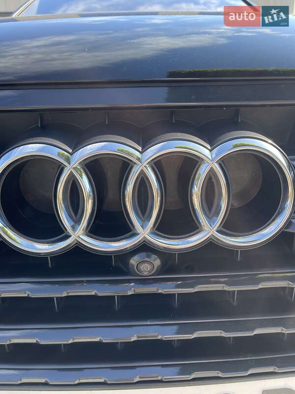 Внедорожник / Кроссовер Audi Q7 2017 в Киеве