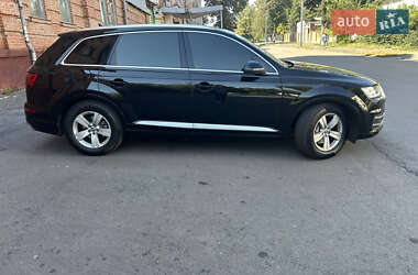 Позашляховик / Кросовер Audi Q7 2017 в 