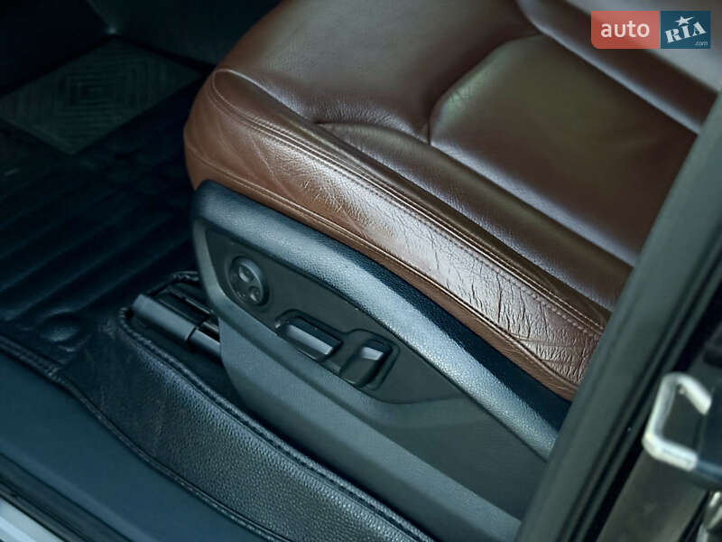 Позашляховик / Кросовер Audi Q7 2016 в Тернополі