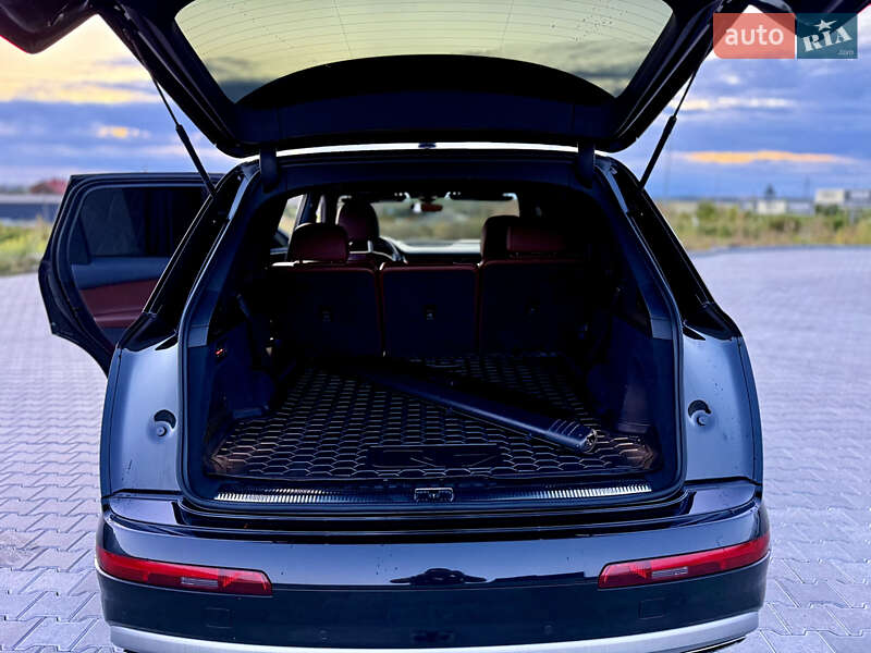 Позашляховик / Кросовер Audi Q7 2016 в Тернополі