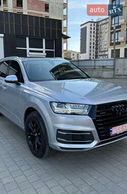 Позашляховик / Кросовер Audi Q7 2018 в Львові