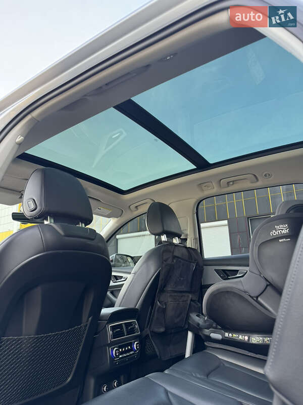 Позашляховик / Кросовер Audi Q7 2018 в Львові
