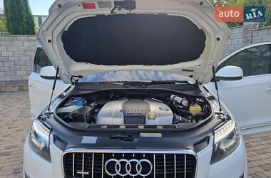 Внедорожник / Кроссовер Audi Q7 2014 в 
