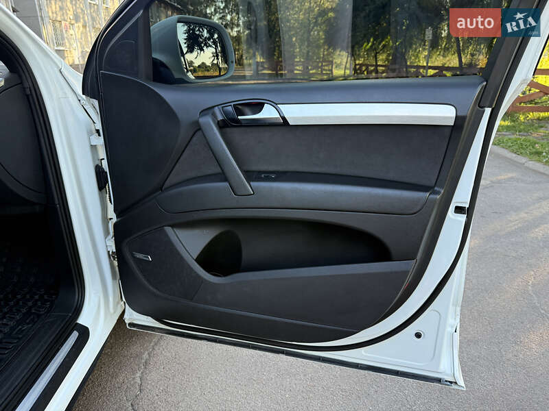 Внедорожник / Кроссовер Audi Q7 2010 в Житомире фото 14 Внедорожник / Кроссовер Audi Q7 2010 в Житомире