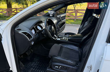 Внедорожник / Кроссовер Audi Q7 2010 в 