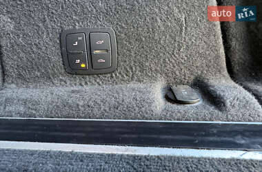Внедорожник / Кроссовер Audi Q7 2010 в 