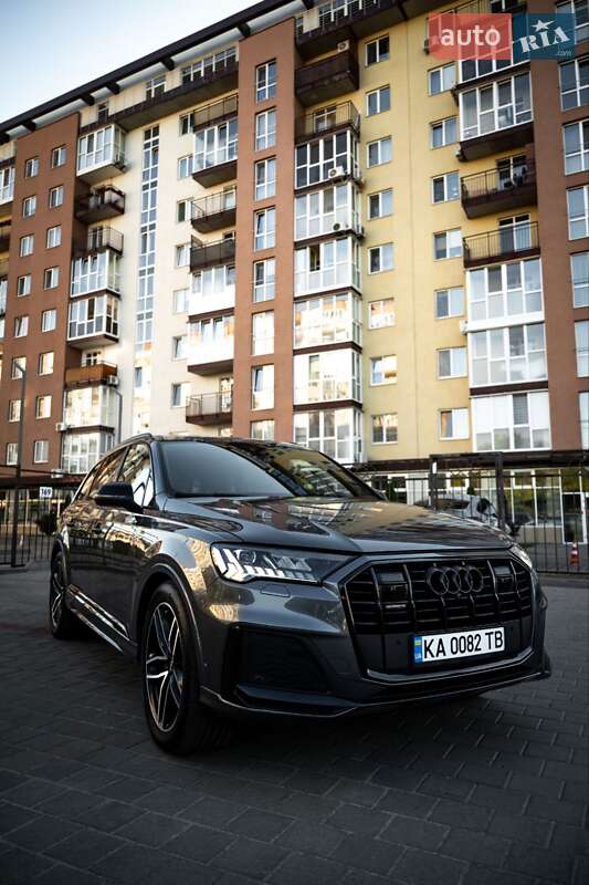 Внедорожник / Кроссовер Audi Q7 2019 в Житомире