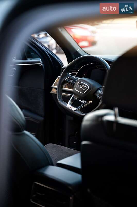 Внедорожник / Кроссовер Audi Q7 2019 в Житомире