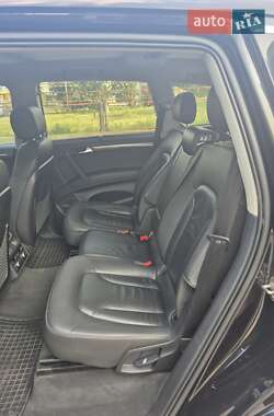 Позашляховик / Кросовер Audi Q7 2011 в 