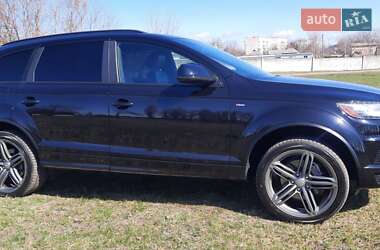 Внедорожник / Кроссовер Audi Q7 2011 в 