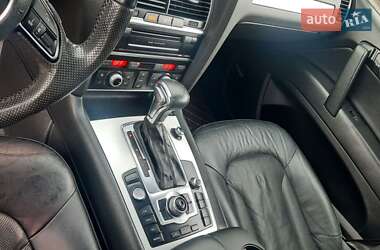 Внедорожник / Кроссовер Audi Q7 2011 в 