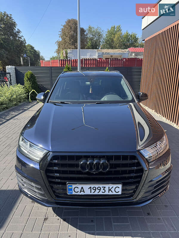 Внедорожник / Кроссовер Audi Q7 2016 в Черкассах
