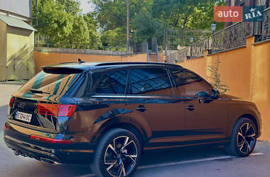 Внедорожник / Кроссовер Audi Q7 2019 в 