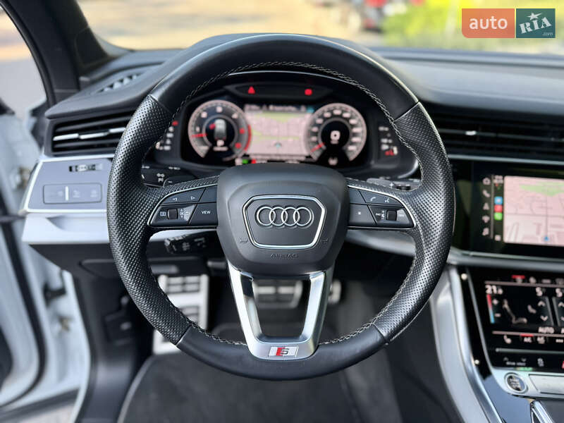 Позашляховик / Кросовер Audi Q7 2021 в Львові