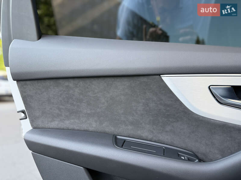 Позашляховик / Кросовер Audi Q7 2021 в Львові