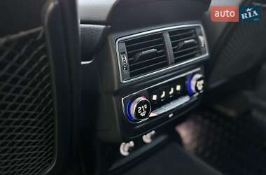 Позашляховик / Кросовер Audi Q7 2019 в 