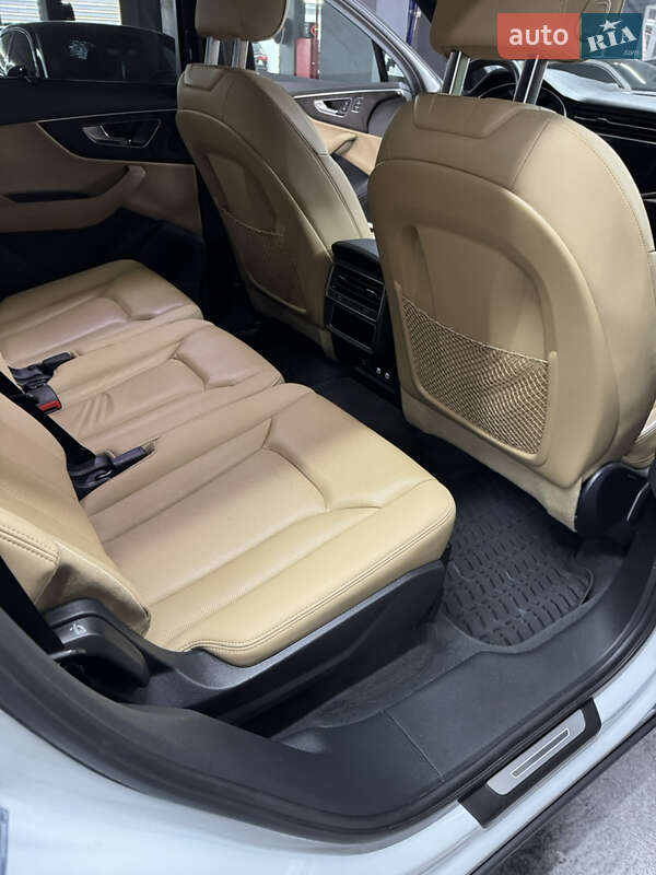 Внедорожник / Кроссовер Audi Q7 2021 в Одессе фото 23 Внедорожник / Кроссовер Audi Q7 2021 в Одессе