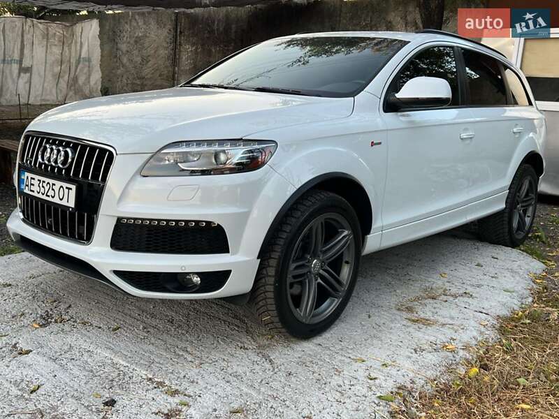 Внедорожник / Кроссовер Audi Q7 2013 в Днепре
