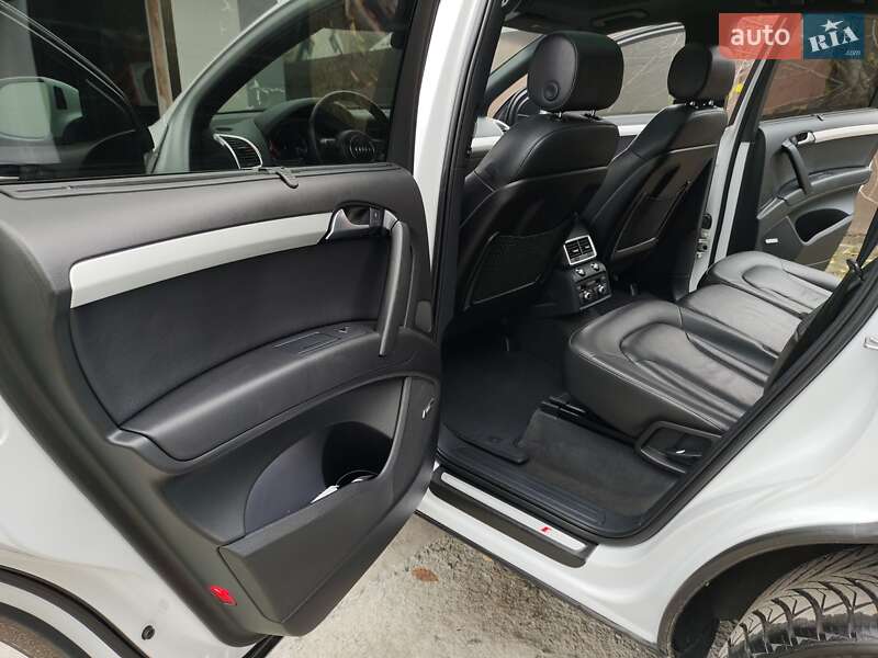 Внедорожник / Кроссовер Audi Q7 2013 в Днепре