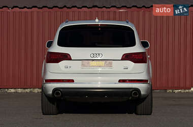 Внедорожник / Кроссовер Audi Q7 2014 в 