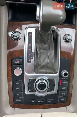 Внедорожник / Кроссовер Audi Q7 2012 в 
