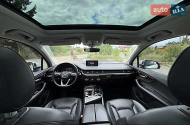 Внедорожник / Кроссовер Audi Q7 2017 в 