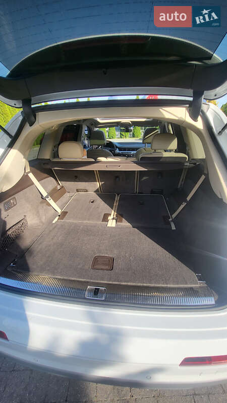 Внедорожник / Кроссовер Audi Q7 2017 в Львове