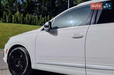 Внедорожник / Кроссовер Audi Q7 2018 в 