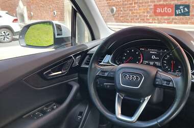 Внедорожник / Кроссовер Audi Q7 2018 в 