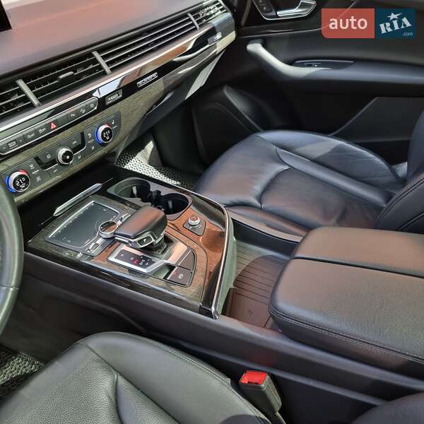 Внедорожник / Кроссовер Audi Q7 2018 в Львове