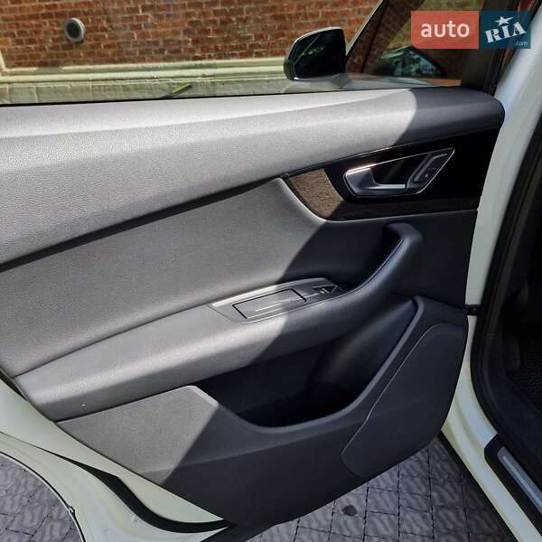 Внедорожник / Кроссовер Audi Q7 2018 в Львове